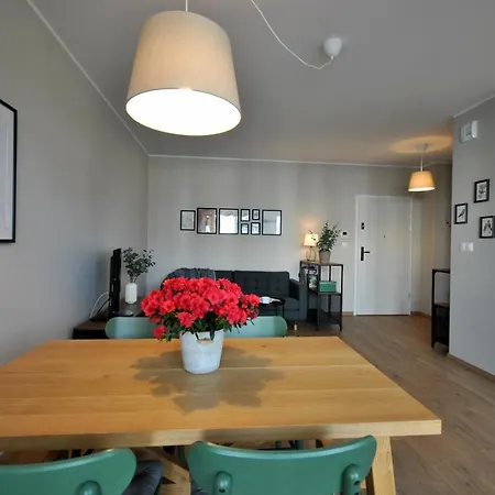 Oliva Ii Olivia Business Centre & Alchemia Apartment *